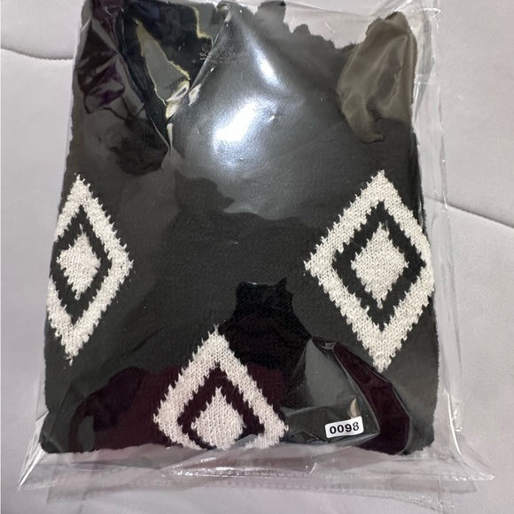 Women's Lucky Brand Live And Learn Sweater Size S Black White Diamonds - Picture 7 of 8